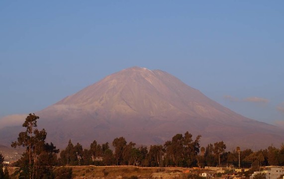 秘魯火山米斯蒂