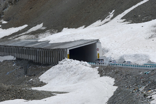 哈希勒根防雪走廊
