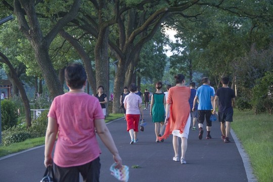 晚飯后到公園散步