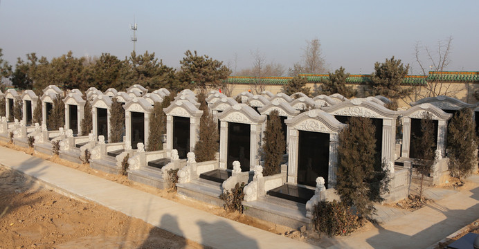 墓地墳地