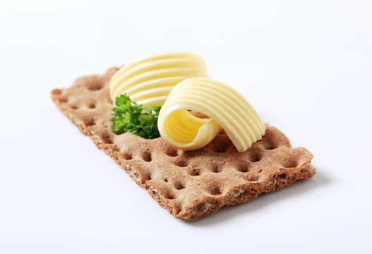 松脆的面包和黃油