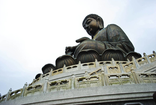大佛坐在lotusl。香港