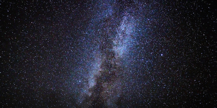 夜空中的星星；銀河系