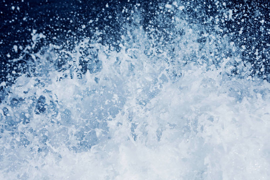 浪濺