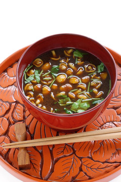 滑子菇味噌湯
