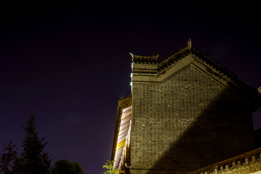 臺(tái)兒莊古城夜景
