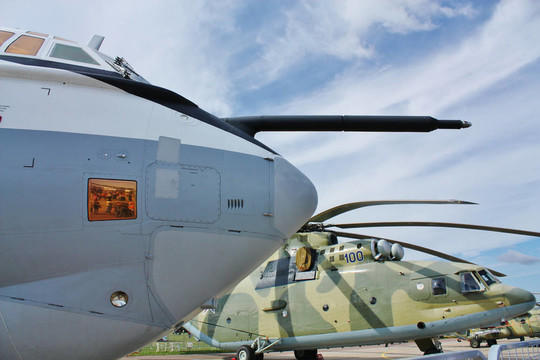 軍用飛機(jī)機(jī)頭