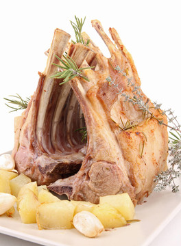 燒羔羊肉架