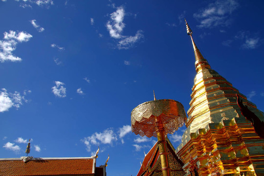 金寶塔、教堂Doi Suthep