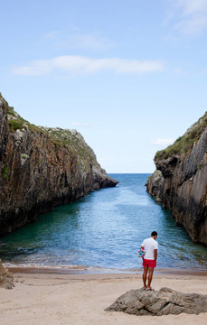 海灘上的Nueva de Llanes