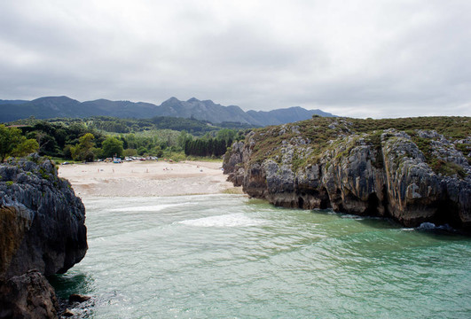 Cuevas del損壞