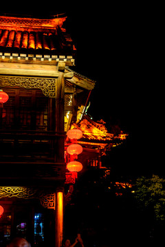 古城城樓夜景