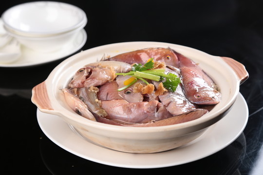 潮式雜魚煲
