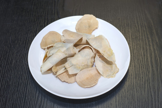 東革阿里