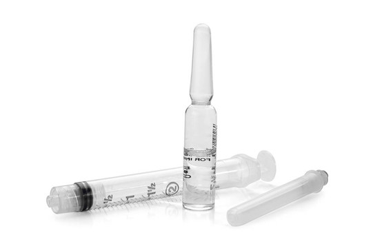 注射器和小瓶