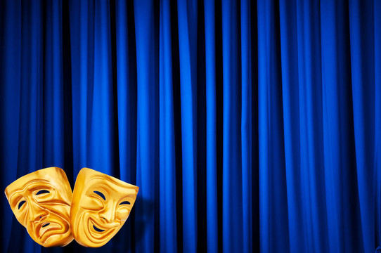 帶面具的戲劇表演概念