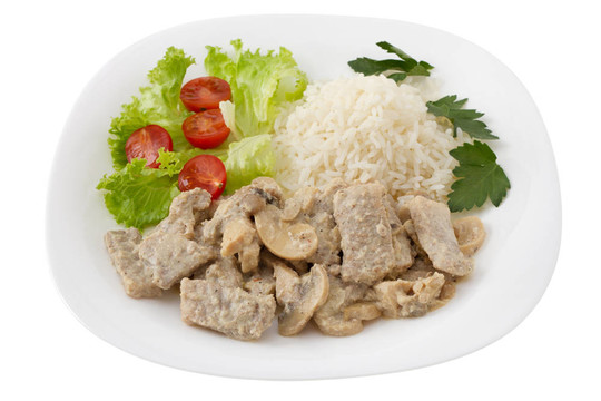 蘑菇豬肉；煮米飯和沙拉