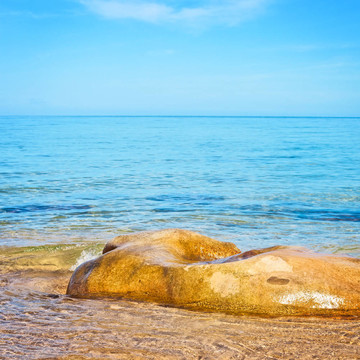 海中之石