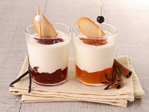 新鮮的甜點(diǎn)verrine