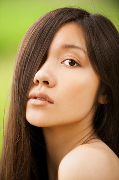 年輕漂亮的亞洲女人特寫肖像