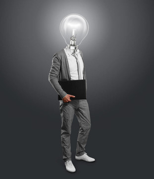 燈頭商人與筆記本電腦