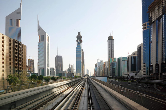 迪拜- 4月18日：迪拜地鐵是中東的第一條；4月18日；迪拜2010；UAE。