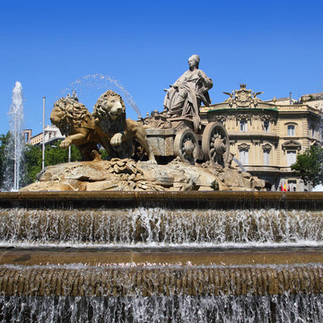 西比利斯馬德里Paseo Castellana雕像噴泉