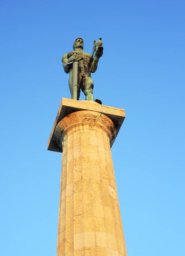 雕像的勝利；Belgrad