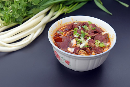 襄陽牛肉面