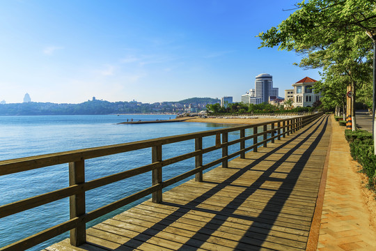 海岸線木棧道