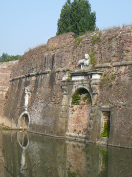 Padua；意大利