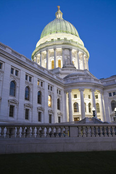 Madison；威斯康星州議會大廈