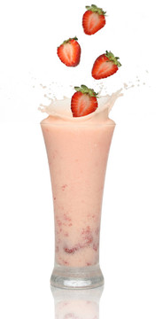 Strawberry smoothie與飛濺