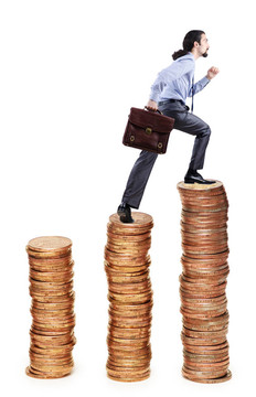 商人爬金幣堆