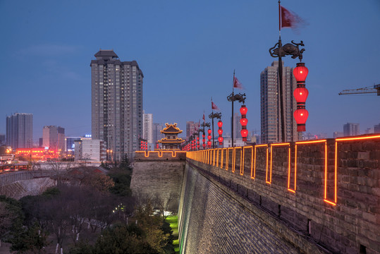 西安古城墻夜景