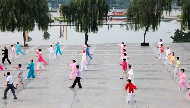 市民晨練太極拳