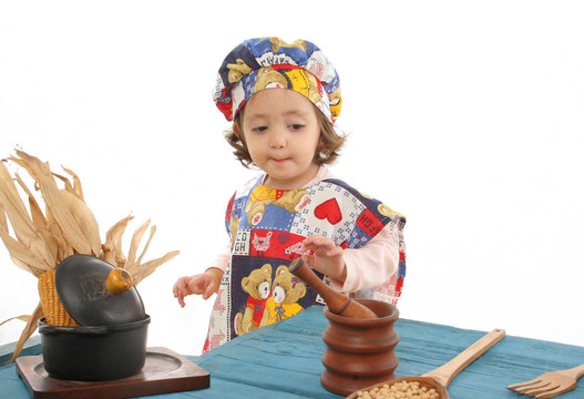 小女孩做飯廚師