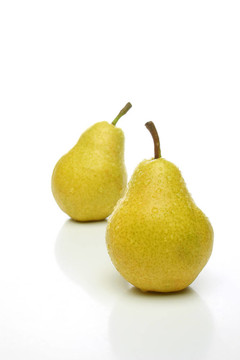 一對(duì)黃梨子
