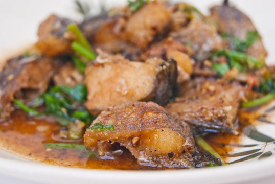 泰國菜（Pud Ped Pra）魚炸