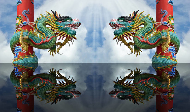龍雕像