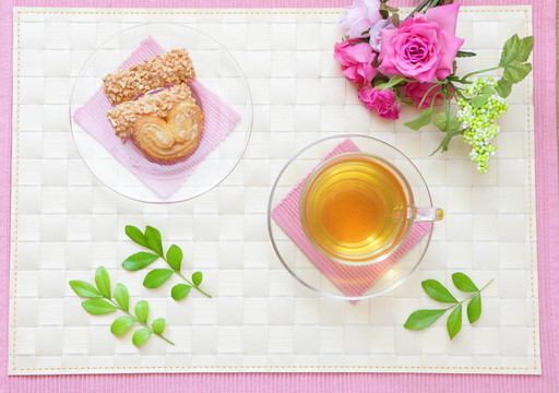 優(yōu)雅悠閑的茶時(shí)光
