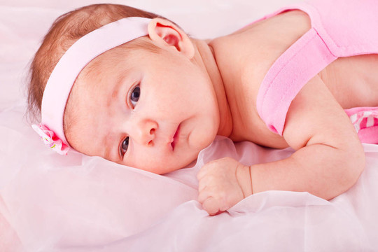 新生的嬰兒