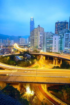 夜間交通橋
