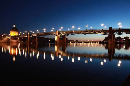 Pont Saint Pierre在圖盧茲