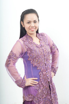 亞洲的泰國(guó)女紫色穆斯林服飾- banduang