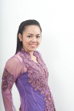 亞洲的泰國女紫色穆斯林服飾- banduang