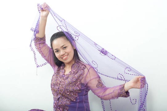 亞洲的泰國(guó)女紫色穆斯林服飾- banduang
