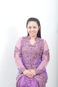 亞洲的泰國(guó)女紫色穆斯林服飾- banduang