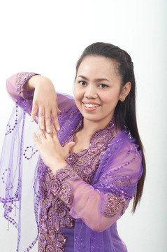 亞洲的泰國女紫色穆斯林服飾- banduang