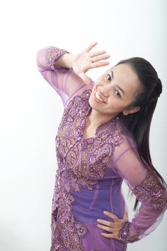亞洲的泰國女紫色穆斯林服飾- banduang